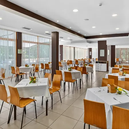 Hotel Sunrise Golden Sands-3