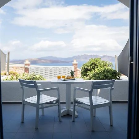 Acroterra Rosa Luxury Suites & Spa-3