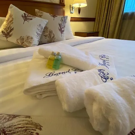 Grand City Hotel-2