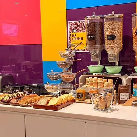 Ibis Styles Paris Tolbiac Bibliotheque-2