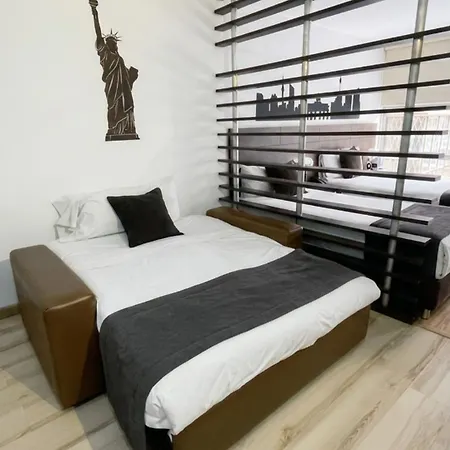 Apartamentos Regency La Feria-3