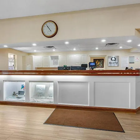 Quality Inn & Suites Bellville - Mansfield-2