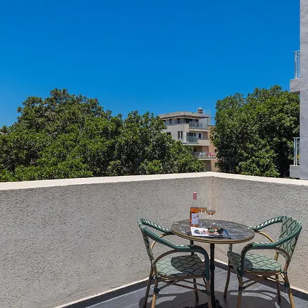 Dizengoff Avenue Boutique Hotel-3