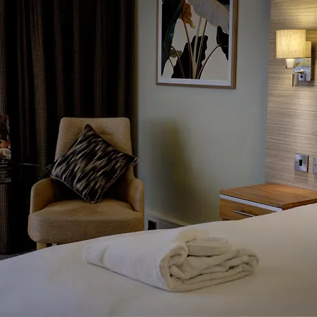 Cheltenham Chase Hotel & Spa-3