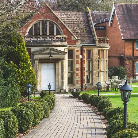 Audleys Wood Hotel, Basingstoke-2