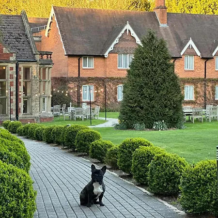 Audleys Wood Hotel, Basingstoke-3