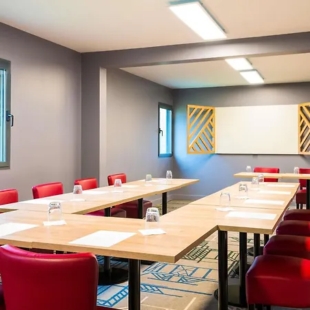 Ibis Styles Rouen Val De Reuil-2