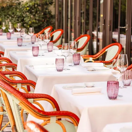 Hotel Le Royal Monceau Raffles Paris-3