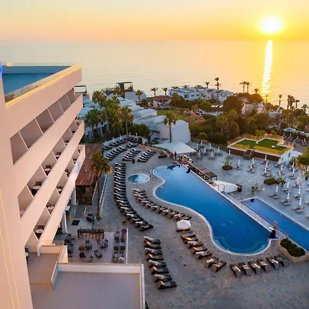 Theo Sunset Bay Hotel-3