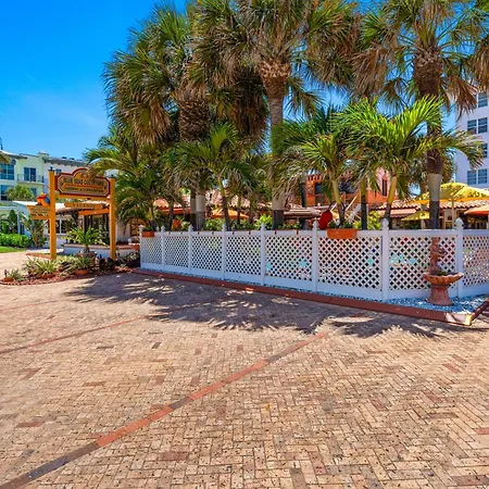 Blue Seas Courtyard-2