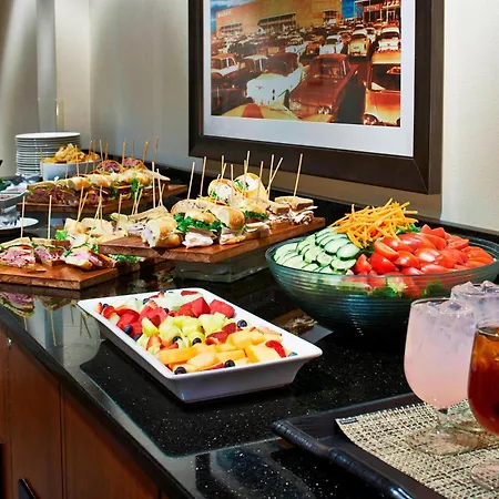 Courtyard By Marriott Bloomington Mall Of America-2