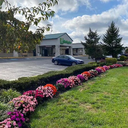 Holiday Inn Hazlet By Ihg-3