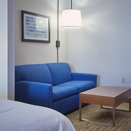Holiday Inn Express & Suites Akron Regional Airport Area By Ihg-2