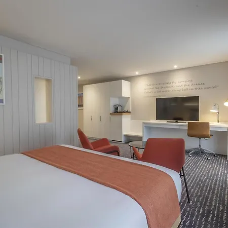 The Morrison Dublin, Curio Collection By Hilton-3