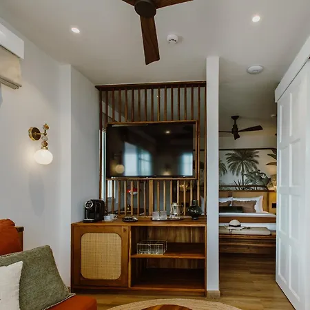 Tropical Suites Hotel-3