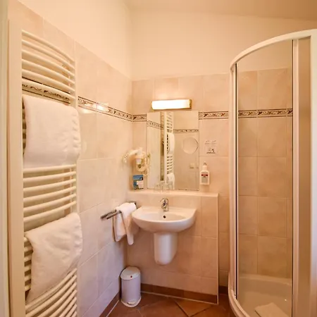 Bio- und Gesundheitshotel Gutshaus Stellshagen-3