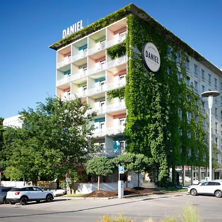Hotel Daniel Graz - Smart Lifestyle Near City Centre-3