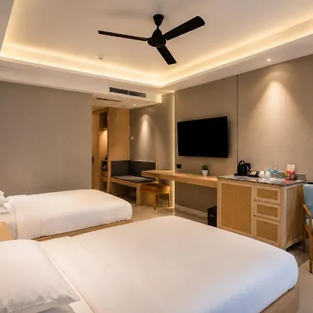 Holiday Ao Nang Beach Resort, Krabi-2