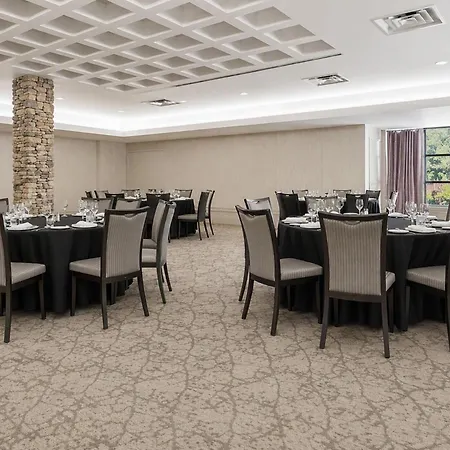 Quality Inn And Conference Centre Pembroke-2