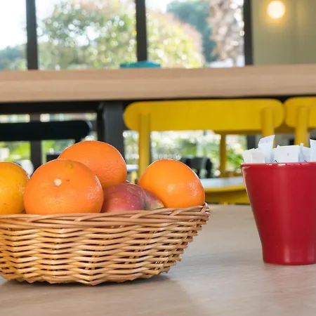 Ibis Styles Perpignan Canet En Roussillon-3