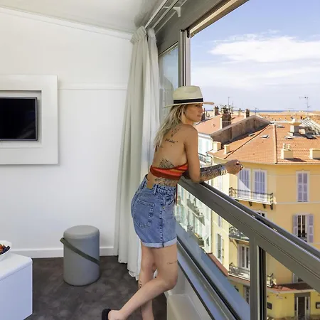 Ibis Styles Menton Centre-2