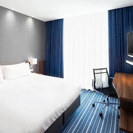 Holiday Inn Express Amsterdam - Schiphol By Ihg-3