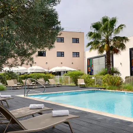 Holiday Inn - Marseille Airport By Ihg-3