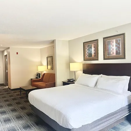 Holiday Inn Express & Suites Meriden By Ihg-3