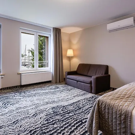 Hotel Port 110-2