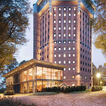 Mövenpick Hotel Hamburg-2