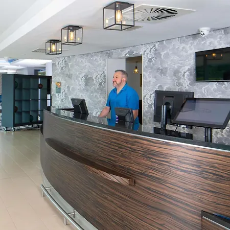 Ibis Styles Crewe-2
