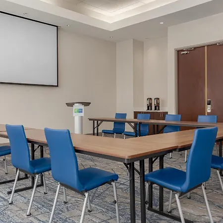 Holiday Inn Express Hotel & Suites Toronto - Markham By Ihg-3