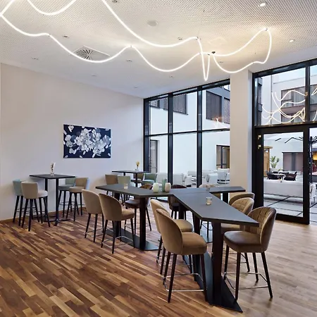 Legere Hotel Luxembourg-3