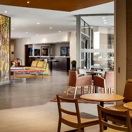 Delta Hotels By Marriott Sault Ste. Marie Waterfront-3