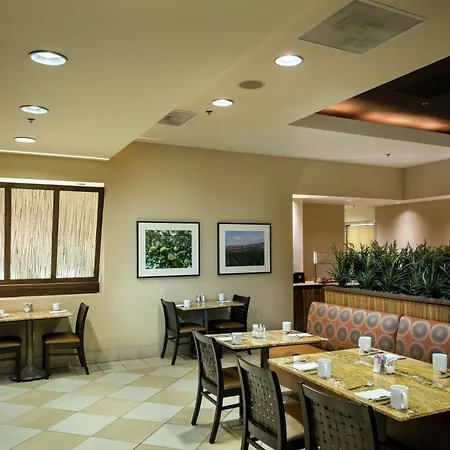 Hilton Stockton-2