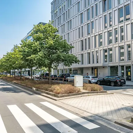 Meininger Hotel Frankfurt Main / Airport-3