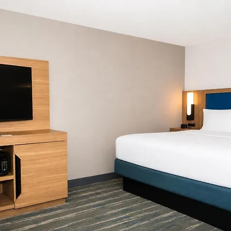 Hampton Inn & Suites Chicago/Saint Charles-3