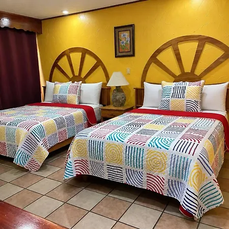 Hotel Esmeralda-3