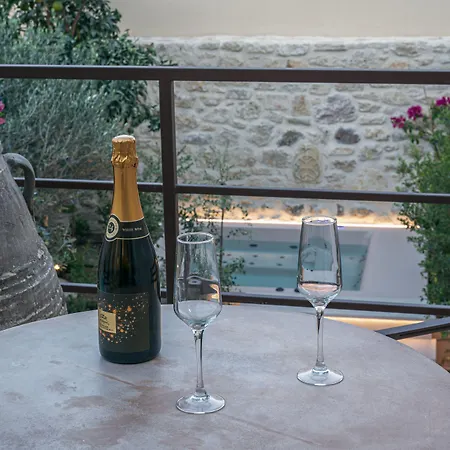 Inotropes Boutique Suites - Adults Only-2