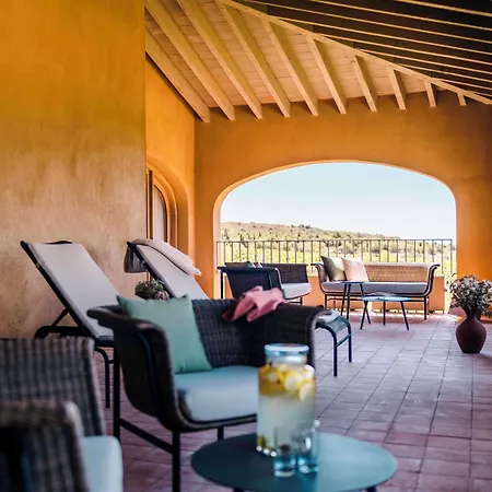 Chateau L'Hospitalet Wine Resort Beach & Spa-3