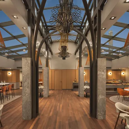 Courtyard By Marriott Downtown Sibiu-3