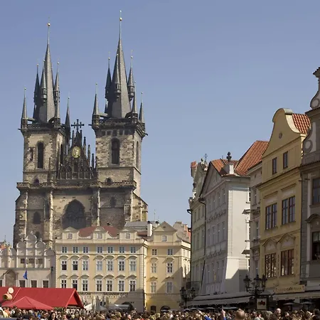 Occidental Praha Five-3