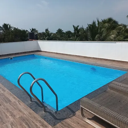 Hotel Calangute Central-2