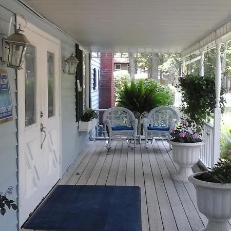 Churchill Pointe Inn-2