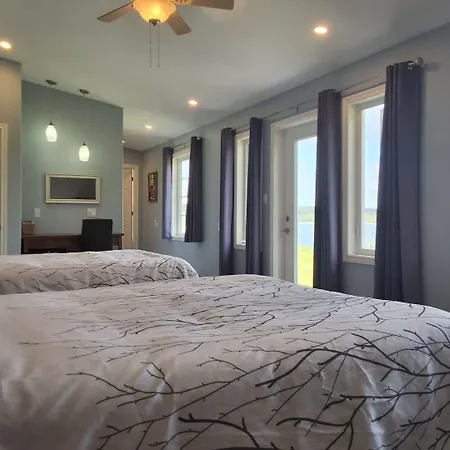 Seawind Landing Country Inn-2