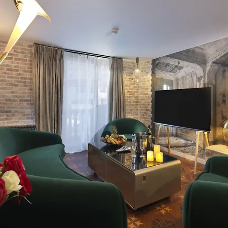 Snow Lodge Hotel Courchevel 1850-2