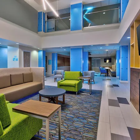 Holiday Inn Express & Suites - Effingham By Ihg-2