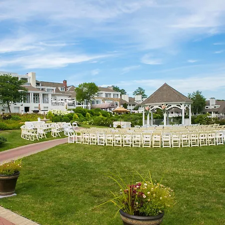 Water'S Edge Resort & Spa-3