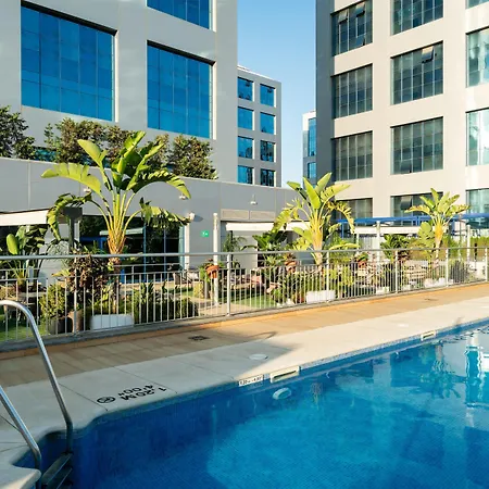 Hilton Garden Inn Sevilla-3