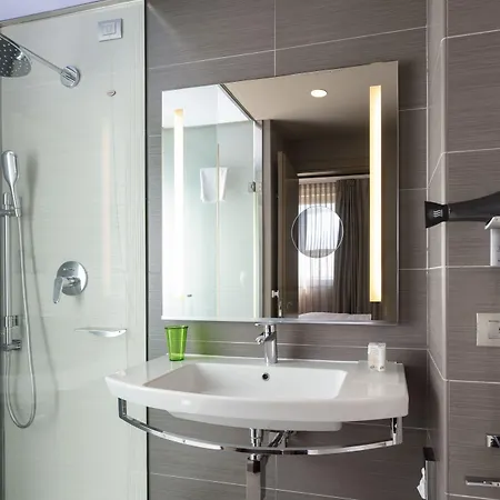 8Piuhotel-2